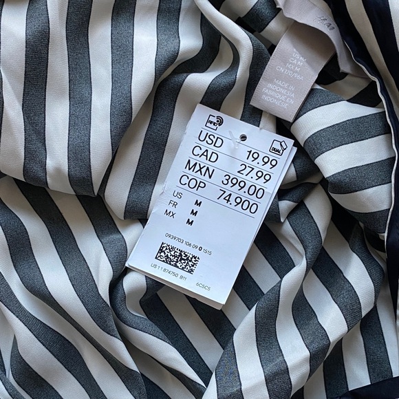 H&M Black and White Vertical Stripe Button-Down Shirt - Picture 4 of 5